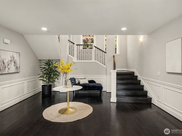 7098 170th Avenue SE, Bellevue WA 98006