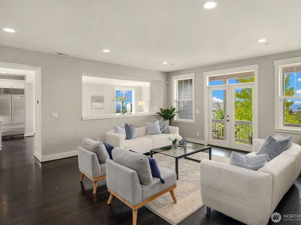 7098 170th Avenue SE, Bellevue WA 98006