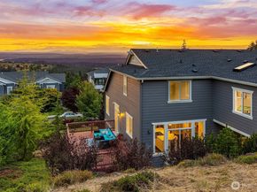 7098 170th Avenue SE, Bellevue WA 98006