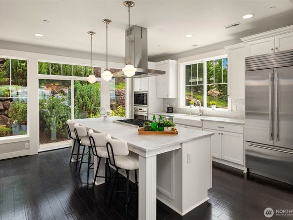 7098 170th Avenue SE, Bellevue WA 98006