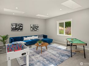 7098 170th Avenue SE, Bellevue WA 98006