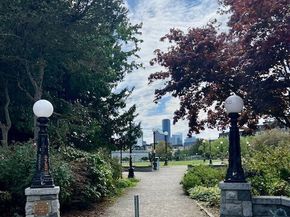 1107 E Denny Way A4, Seattle WA 98122
