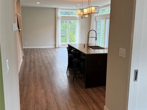 1593 139th Court NE 16, Bellevue WA 98005