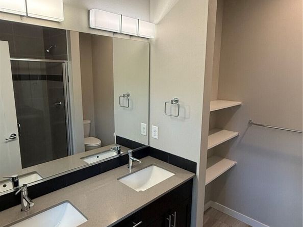 1593 139th Court NE 16, Bellevue WA 98005
