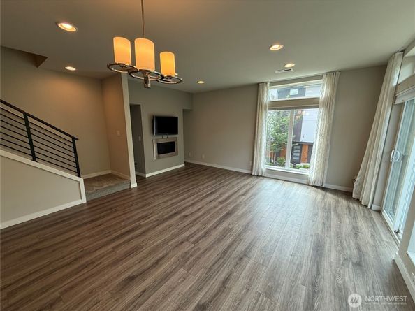 1593 139th Court NE 16, Bellevue WA 98005