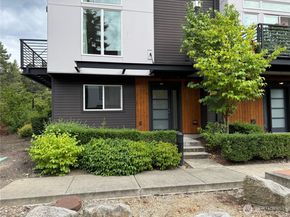 1593 139th Court NE 16, Bellevue WA 98005