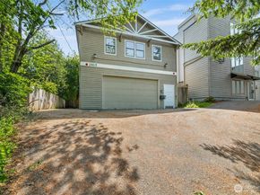2615 NE 113th Street, Seattle WA 98125