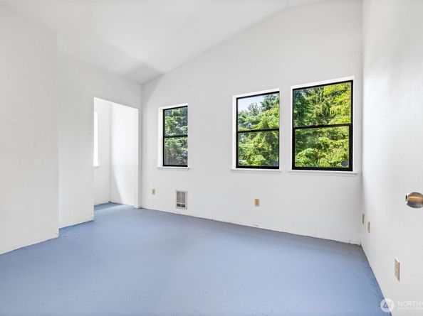 2615 NE 113th Street, Seattle WA 98125