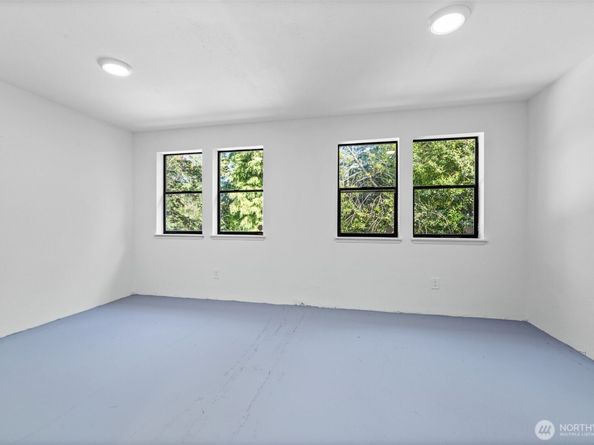 2615 NE 113th Street, Seattle WA 98125