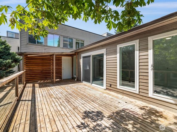 2615 NE 113th Street, Seattle WA 98125