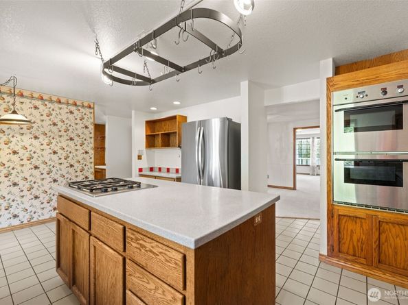 18014 59th Avenue SE, Snohomish WA 98296