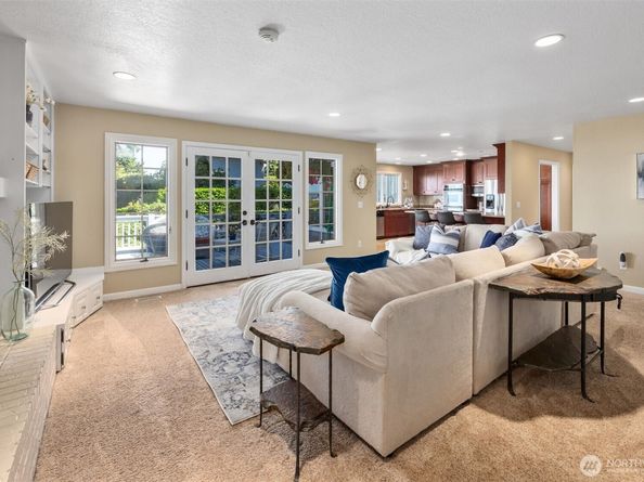 16530 76th Avenue W, Edmonds WA 98026