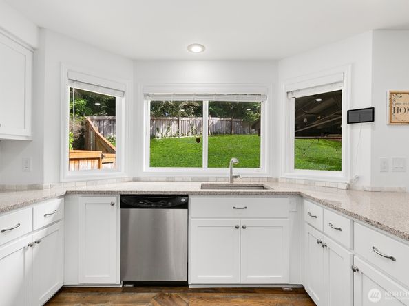 808 SW 328th Court, Federal Way WA 98023