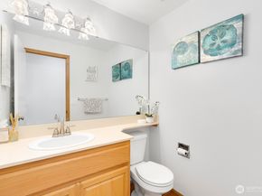 808 SW 328th Court, Federal Way WA 98023