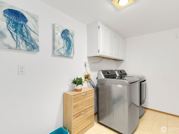 808 SW 328th Court, Federal Way WA 98023