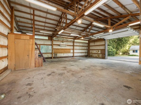 4224 Tracyton Beach Road, Bremerton WA 98310