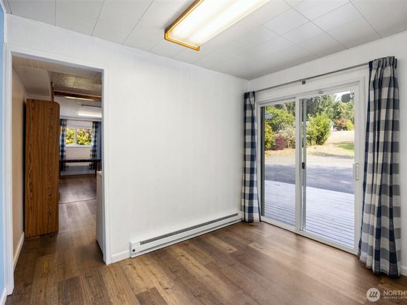4224 Tracyton Beach Road, Bremerton WA 98310