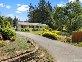 4224 Tracyton Beach Road, Bremerton WA 98310