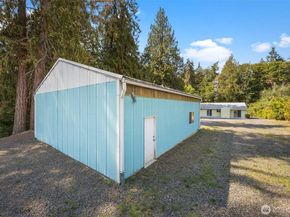 4224 Tracyton Beach Road, Bremerton WA 98310