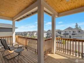 1436 Baker Heights Loop, Bremerton WA 98312