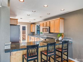 415 S 287th Street, Des Moines WA 98198