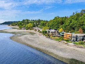 7161 Beach Drive SW, Seattle WA 98136
