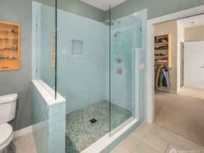7161 Beach Drive SW, Seattle WA 98136