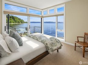 7161 Beach Drive SW, Seattle WA 98136