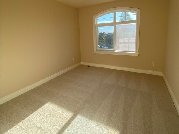 11215 NE 116th Place, Kirkland WA 98034