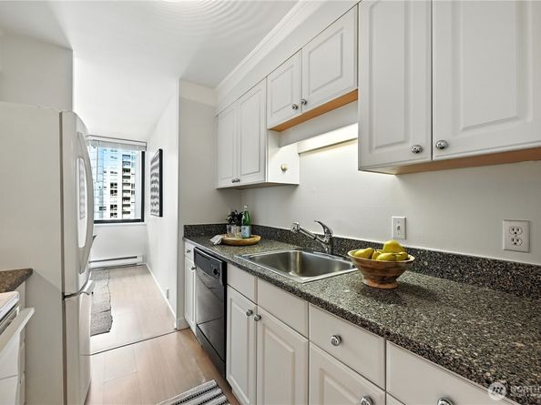 2100 3rd Avenue 1604, Seattle WA 98121