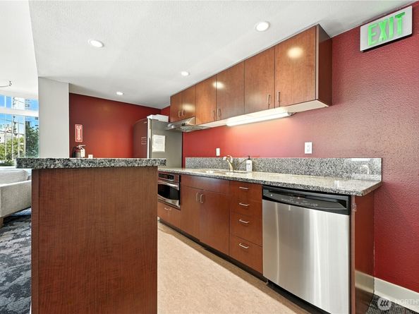 2100 3rd Avenue 1604, Seattle WA 98121