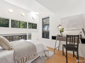 26031 SE 156 Street, Issaquah WA 98027