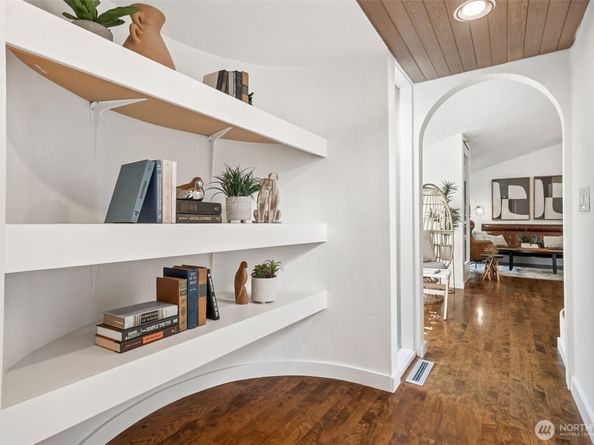 26031 SE 156 Street, Issaquah WA 98027