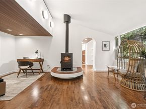 26031 SE 156 Street, Issaquah WA 98027