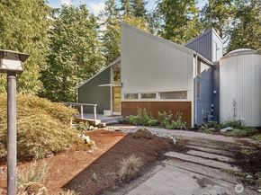 26031 SE 156 Street, Issaquah WA 98027