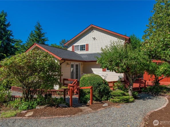 2469 S 224th Street, Des Moines WA 98198