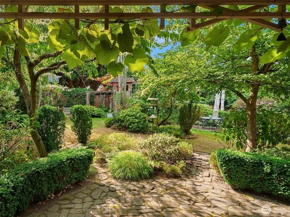 4709 52nd Avenue S, Seattle WA 98118