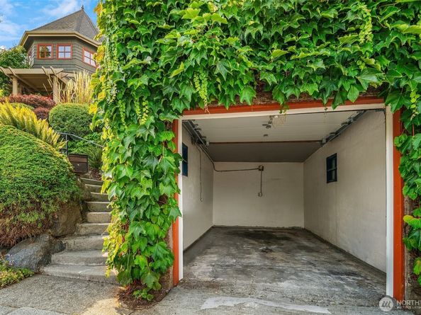 4709 52nd Avenue S, Seattle WA 98118