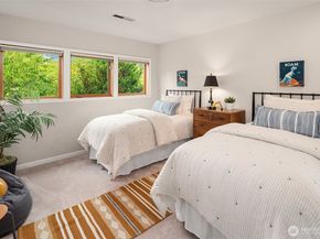 4709 52nd Avenue S, Seattle WA 98118