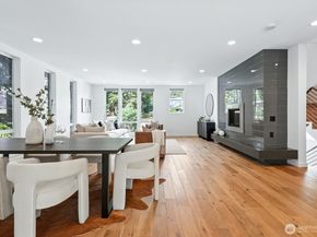 9120 38th Avenue NE, Seattle WA 98115