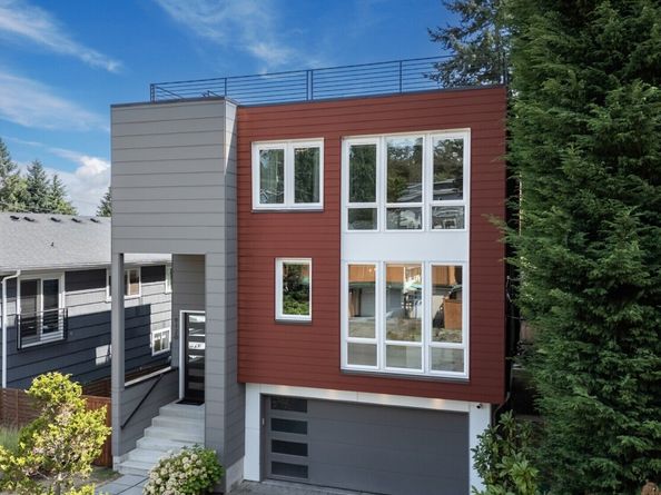 9120 38th Avenue NE, Seattle WA 98115