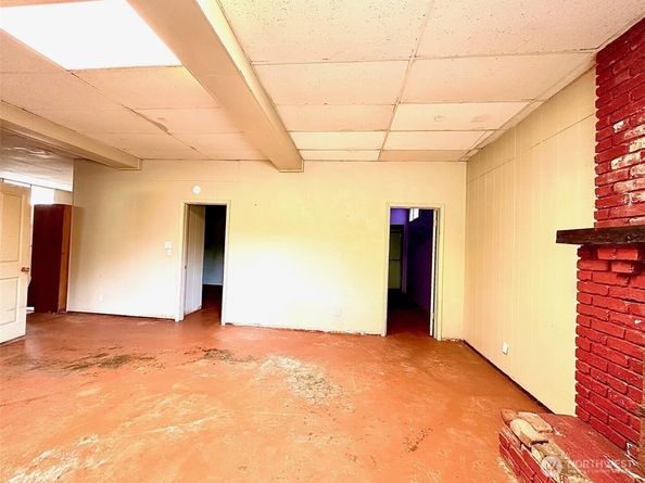 3287 Northlake Way NW, Bremerton WA 98312
