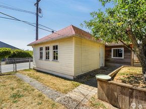 26005 Washington Boulevard NE, Kingston WA 98346