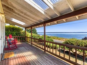 26005 Washington Boulevard NE, Kingston WA 98346