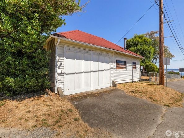 26005 Washington Boulevard NE, Kingston WA 98346