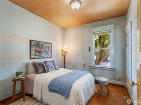 26005 Washington Boulevard NE, Kingston WA 98346
