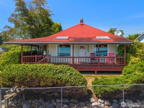26005 Washington Boulevard NE, Kingston WA 98346