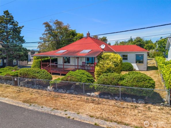 26005 Washington Boulevard NE, Kingston WA 98346
