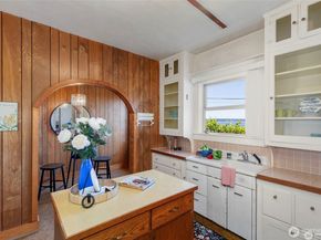 26005 Washington Boulevard NE, Kingston WA 98346