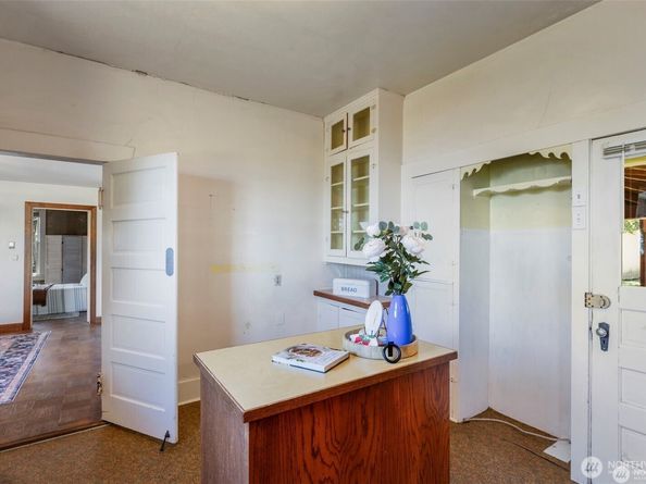 26005 Washington Boulevard NE, Kingston WA 98346